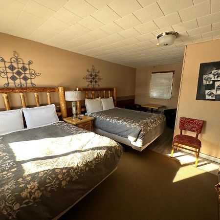 Pinecrest Motel Nipigon Buitenkant foto